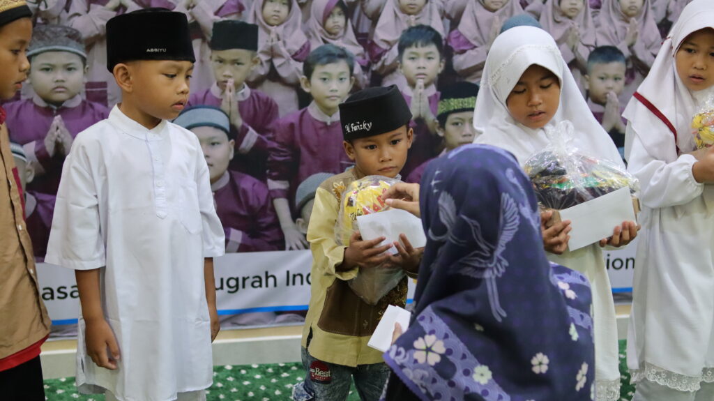 sedekah yatim